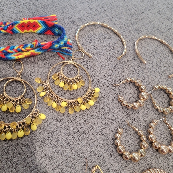 Jewelry Lot - Picture 3 of 4